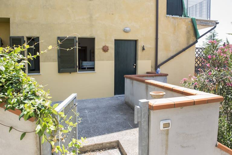 Rental apartment with 2 rooms for 4 persons — photo 4