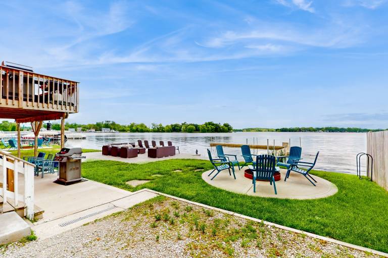 House Channel Lake