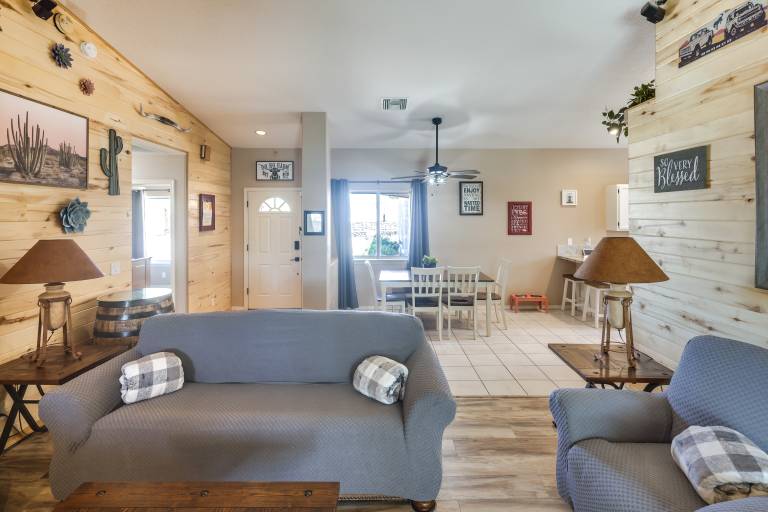 Lovely Bullhead City Retreat w/ Patio & Grill! — photo 4
