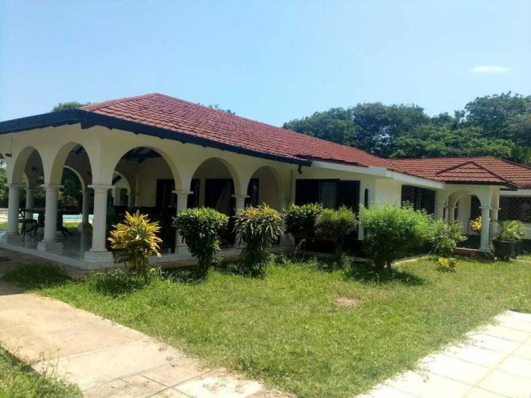 Willa  Mombasa