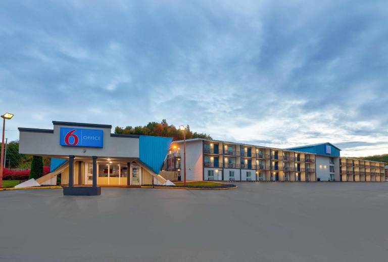 Motel 6 Corbin, KY — photo 4