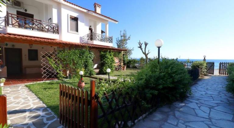 Villa with barbeque, patio & garden | Good for workation — photo 5