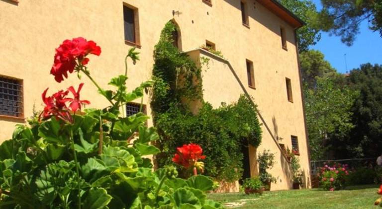Farm with barbeque, garden & terrace in Gavorrano