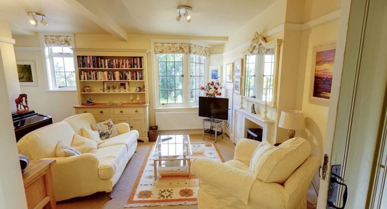 House  Holcombe Burnell