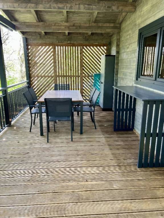 Chalet with heated pool — photo 4
