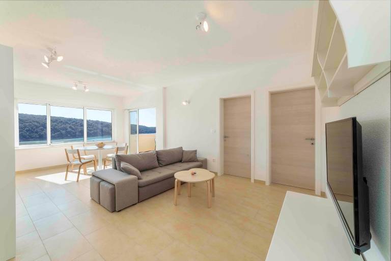 Two bedroom apartment with balcony and sea view Kampor, Rab (A-20925-b) — photo 2