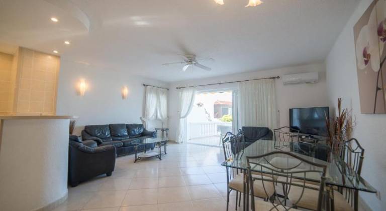 Apartment with pool & patio | Next to the beach | Pet-friendly — photo 5