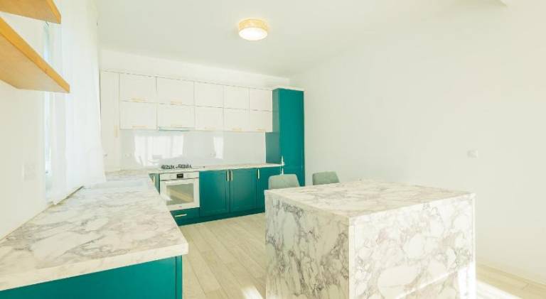 Apartment with terrace & yard — photo 5