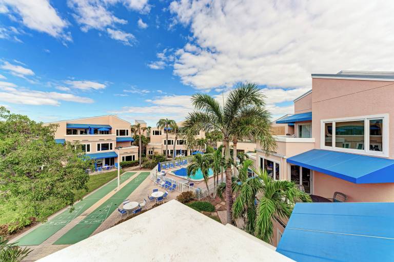 Condo  Longboat Key