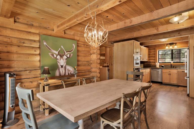 Cabin with barbeque & jacuzzi | Mountain view — photo 5