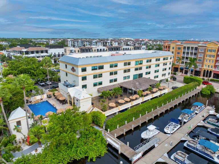 Bayfront Inn 5th Avenue in Naples, FL