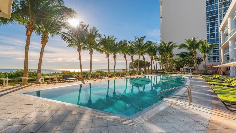 Condo  Miami Beach