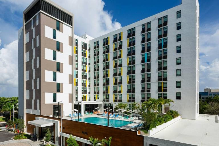 Aloft Miami Aventura — photo 2