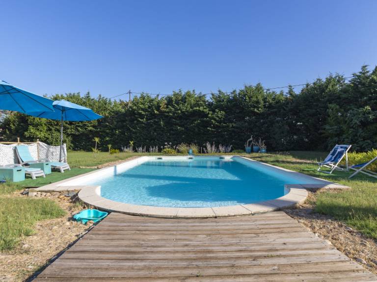 Vacation home with patio, garden & private pool — photo 5