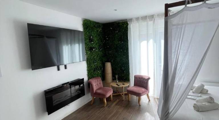 La Suite Bali Jacuzzi, Sauna, Netflix, Disney — photo 2
