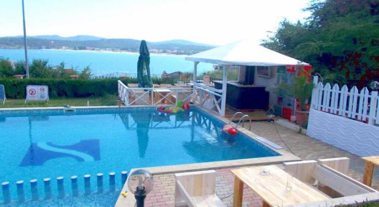 Apartment with garden & pool | Pet-friendly in Sozopol