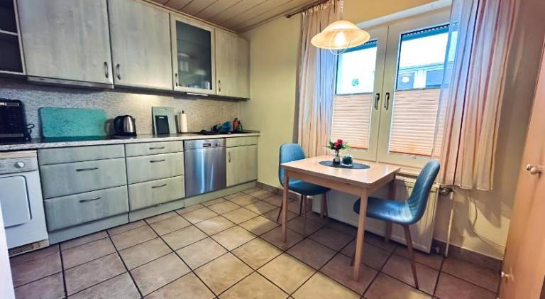 Rental apartment with 3 rooms for 6 persons — photo 3