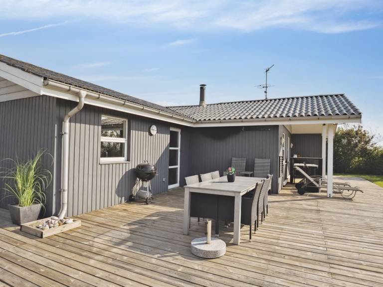 Vacation home with terrace, sauna & barbeque in Haderslev