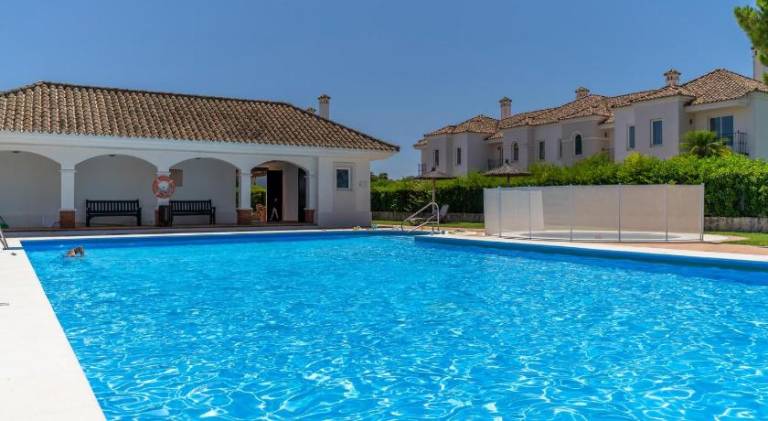 Vacation home with patio, private pool & garden — photo 3