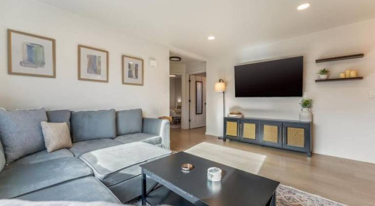 House with BBQ & garden in Denver, CO