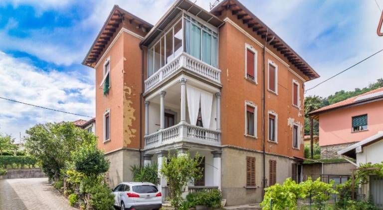 LoreLake Holidays -Big City Life - Private terrace & Parking in Como — photo 3