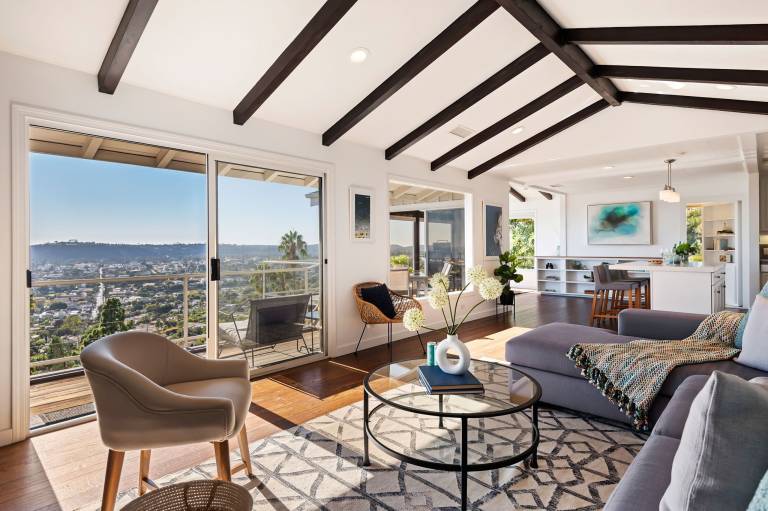 House  Mission Canyon