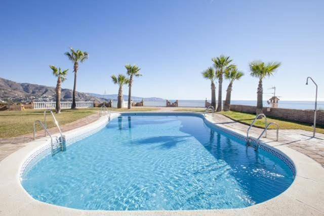 Wonderful rental apartment with private pool, garden & patio | Beach nearby | Pets allowed — photo 3