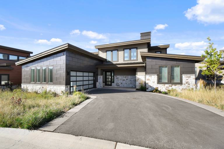 House with hot tub, private pool & BBQ | River view | Good for workation — photo 2