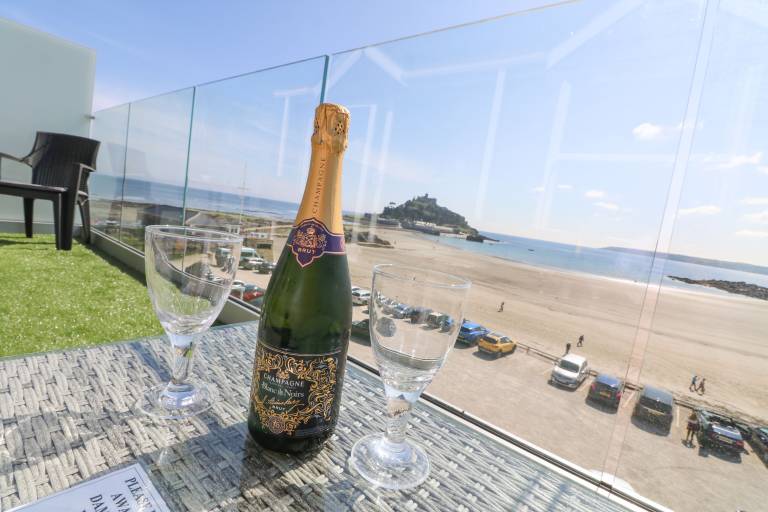 Cottage  Marazion