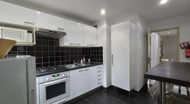 Nice rental apartment with terrace | Close to Promenade des Anglais | Close to the beach | Suitable for remote work | Dogs allowed — photo 5