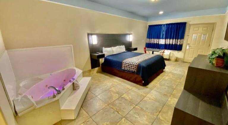 Texas Inn & Suites McAllen — photo 2