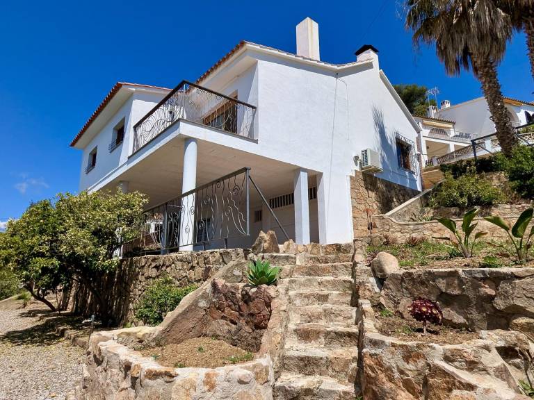 House with 3 rooms for 8 persons — photo 2