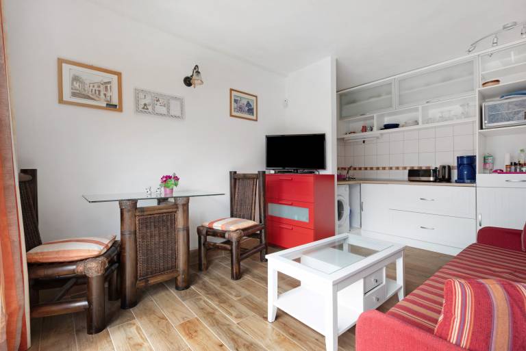 Pet-Friendly Apartament Bali with Mountain View, Sea View, Wi-Fi & Terrace — photo 5