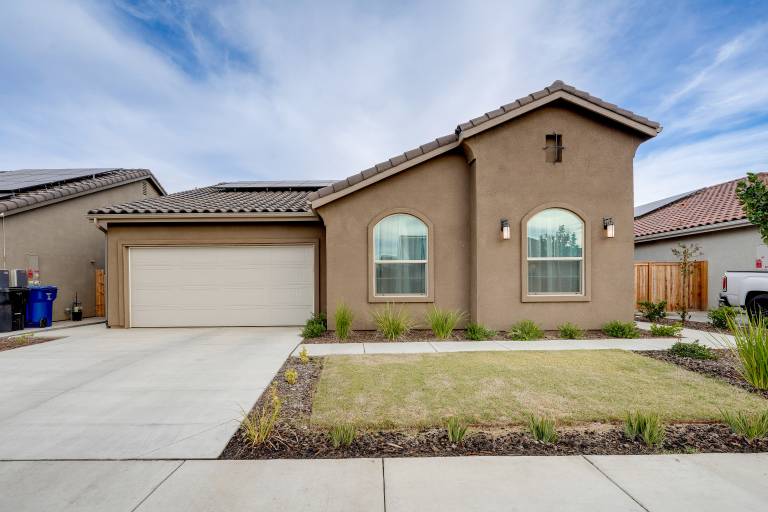 Lovely Shafter Home 8 Mi to Riverwalk Plaza