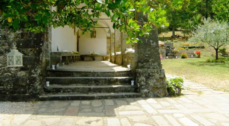 House with 2 rooms for 4 persons in Fivizzano
