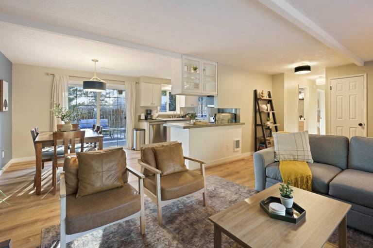 Family-friendly ample house with patio & private pool | Dogs allowed — photo 2