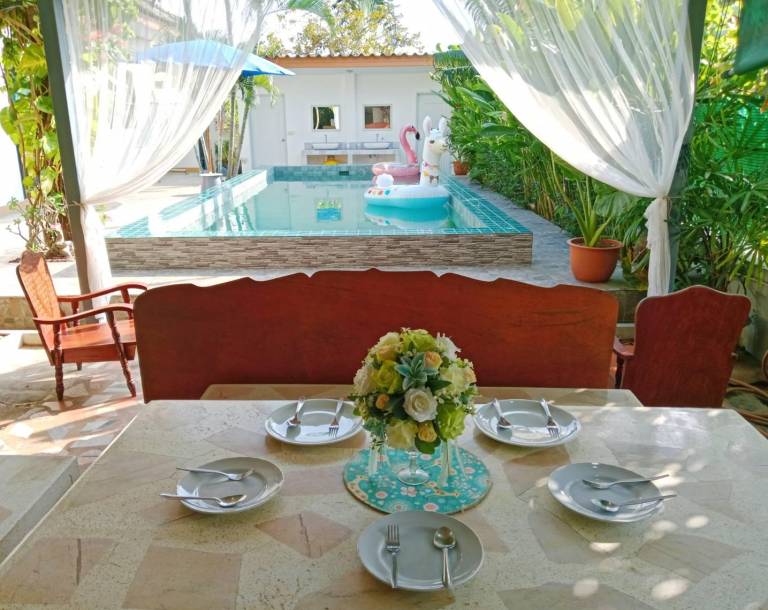 House with patio, grill & private pool | Suitable for remote work — photo 3