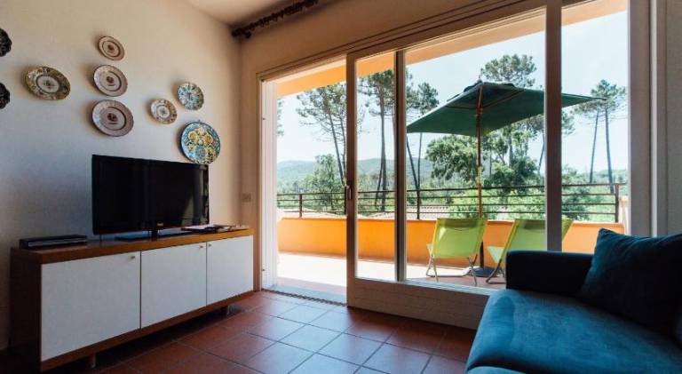 Serviced apartment with terrace, pool & garden | Next to the beach | Dogs allowed — photo 2