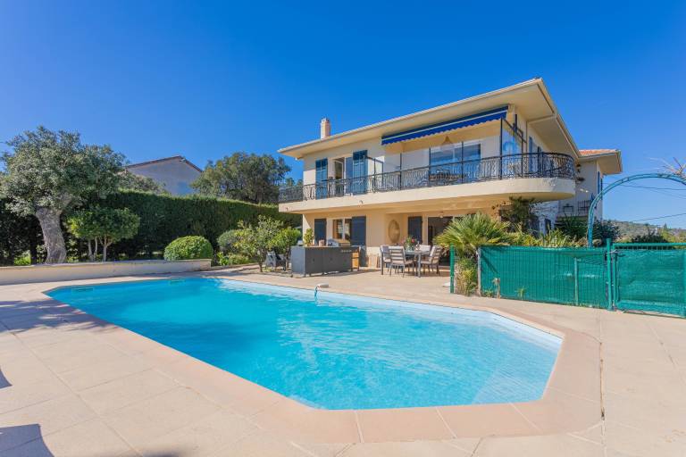 Holiday Apartment "Le Figuier" with Private Pool, Air Conditioning, Wi-Fi, and Sea — photo 2