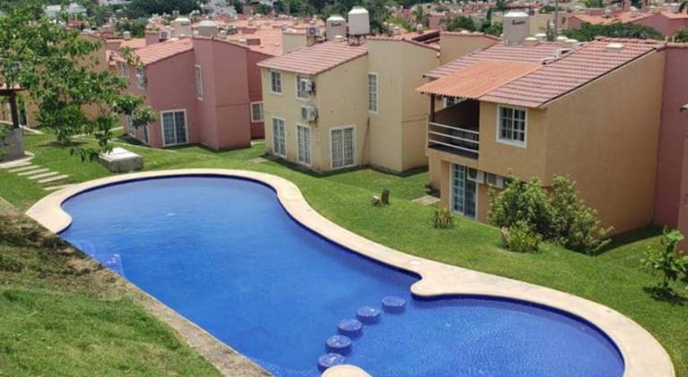 Pleasant house with pool | Pet-friendly in Zihuatanejo