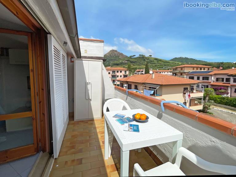 Rental apartment with terrace — photo 4