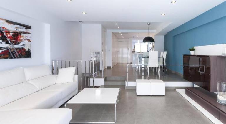 Apartment with patio, pool & yard in Gandia