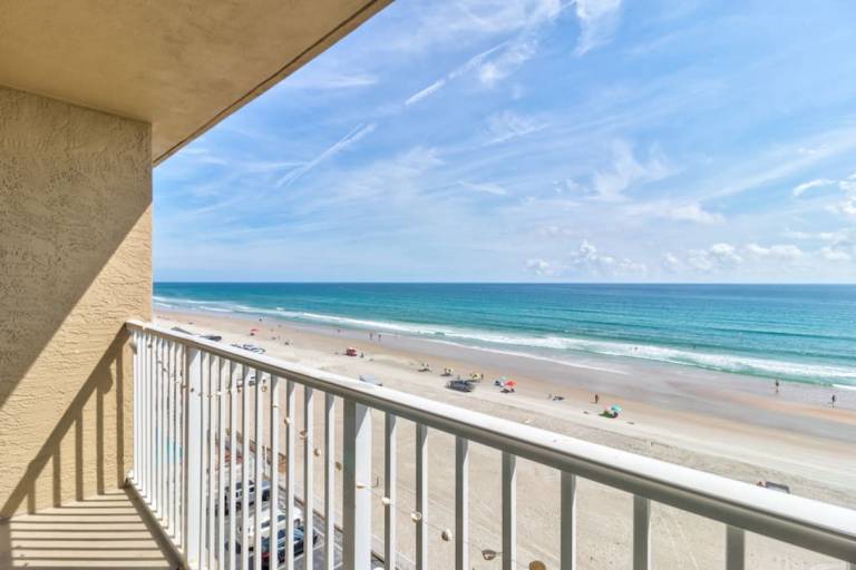 Sunrise Seven Deluxe Oceanfront Condo