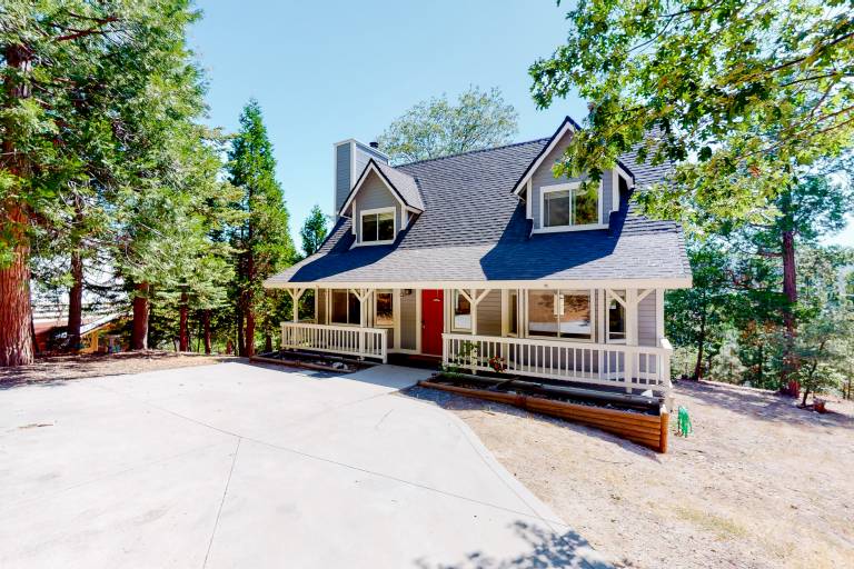 House Lake Arrowhead