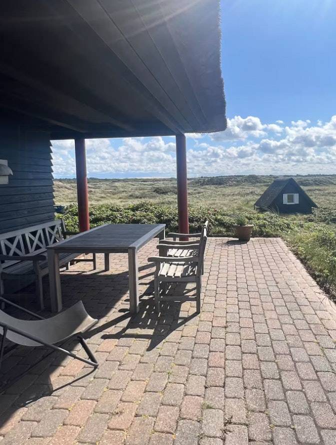 Vacation home with patio & yard | Water view — photo 4