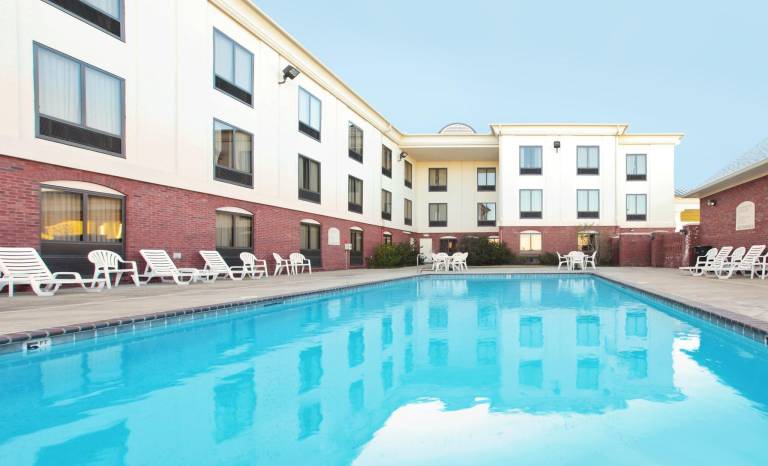 Holiday Inn Express Pine Bluff - Pines Mall Hotel By IHG — photo 3