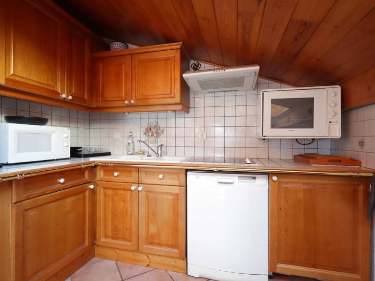 Pleasant apartment with pool | Mountain view | Close to the ski | Dogs allowed — photo 3