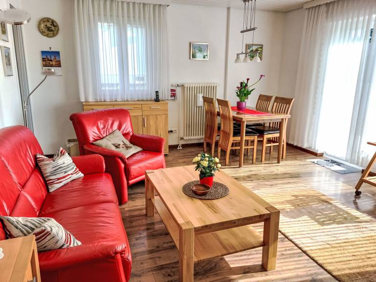 Family-friendly charming house with patio & yard | Good for workation | Pet-friendly — photo 2