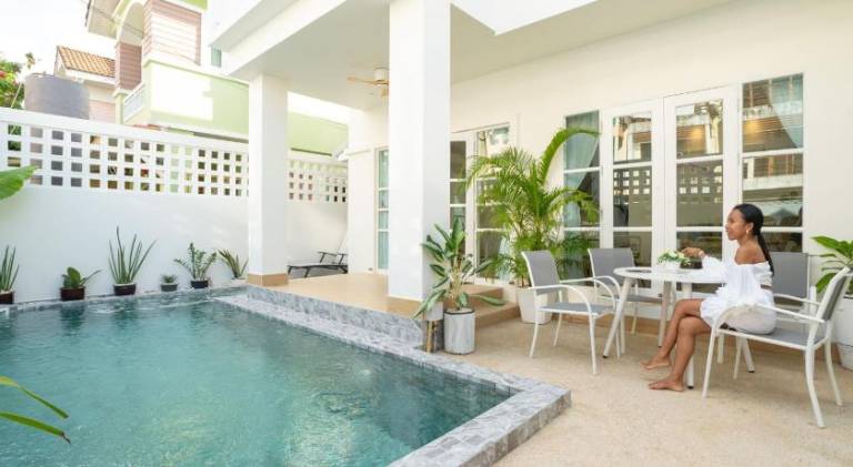 Pleasant vacation home with terrace & pool | Perfect for remote work | Pet-friendly — photo 2