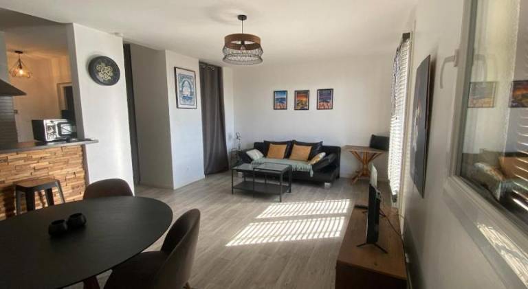 Apartment with terrace in Ajaccio
